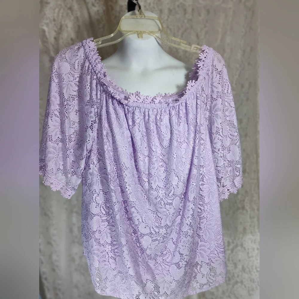 Lavender Lace Secy Women's Top Off shoulder